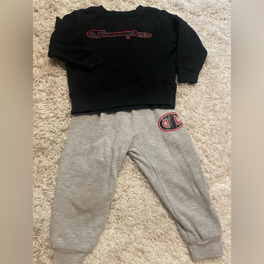 Champion Boys Sweatshirt / Sweatpants Set 3T